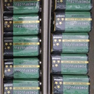 Hộp 10 viên pin 9v samxieng