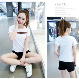 Bộ Short Thể Thao Vàng Bo Sọc Ngực