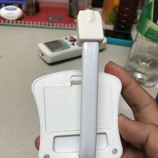 Thiết Bị Đèn Cảm Ứng Toilet 8 Màu