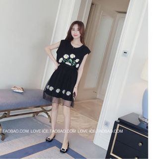 váy hoa hướng dương