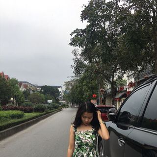 váy hoa dây cheo lưng