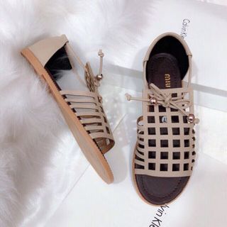 giày sandal đục lỗ quai bit hậu