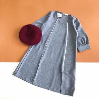 Váy suông xám viền trắng