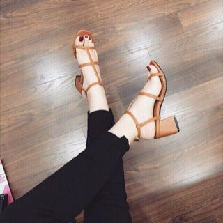 giày sandal got vuông