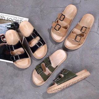 dép hai quai đế lõm