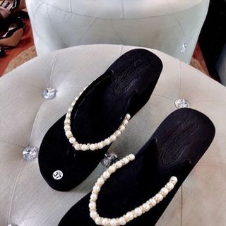 dép kẹp xuồng châu đá