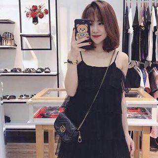 Váy bèo tầng
