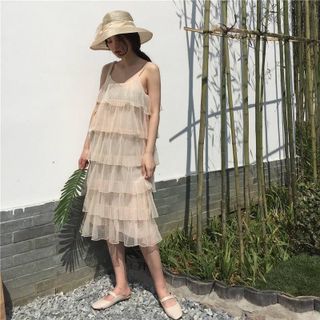 Váy bèo tầng