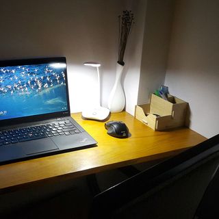 Đèn bàn led WD sạc điện pin siêu lớn