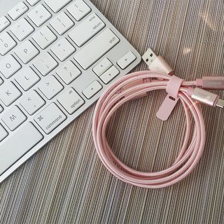 Cáp sạc bọc dù Miniso Nhật Bản 2 đầu Micro USB/Lightning 1 mét