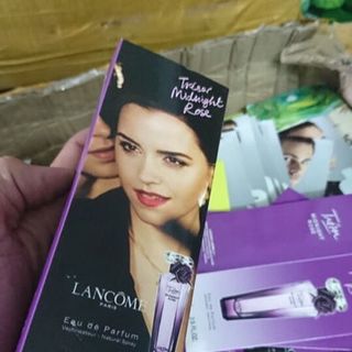Lancomee tím