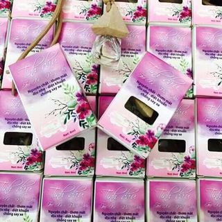 Tinh dầu thơm treo xe ô tô tủ quần áo phòng