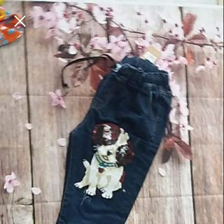 sét quần bò và áo chó kim sa hót hít không thể thiếu trong bộ sưu tập năm nay áo có 3 màu đỏ trắng đen quần 2 kiểu beggi màu xanh than và xanh nhạt quần bò màu xanh nhạt sz 29-32 dành cho ng từ 40-55 kg mặc vừaquần beggi dành cho ng 40-63 kg mặc vừa