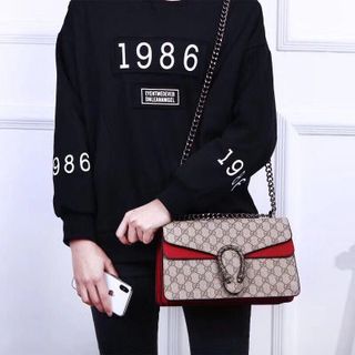 tự xách hang siêu sang
