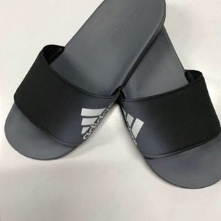 dép Plus