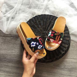 dép bản ngang hoa xinh