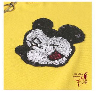 áo len nữ khoá kéo thêu mickey