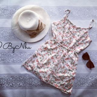 Jumpsuit ngắn nhiều hoa nổi bật siêu xinh