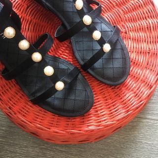 giày sandal đinh châu