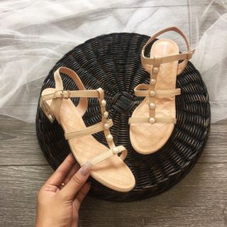giày sandal đinh châu