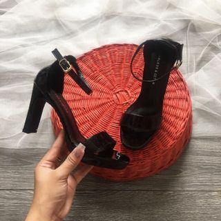 giày got vuông da bong