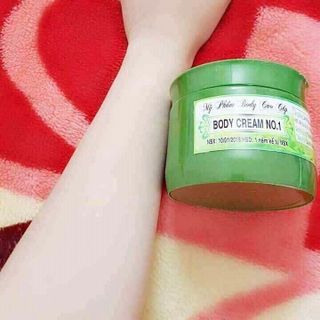 kem body kích trắng No1