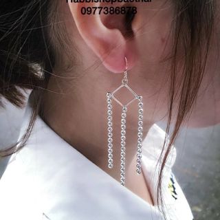 Hoa tai bạc Thái