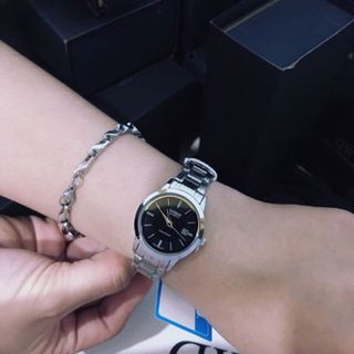 Đồng hồ nữ kim loại giá sỉ