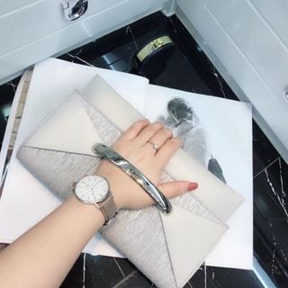 ví cầm tay siêu sang
