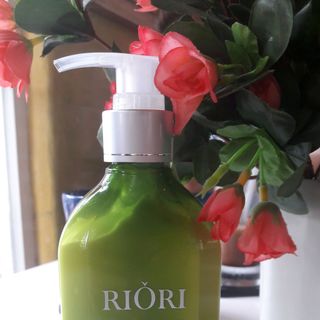 Sữa Tắm Trắng HANA SHOWER