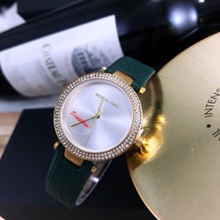 Đồng hồ mk chuẩn aut