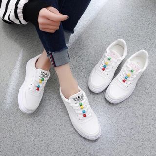 giày bata đinh hạt nhiêu màu xinh