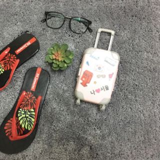 Dép xỏ ngón nữ lá