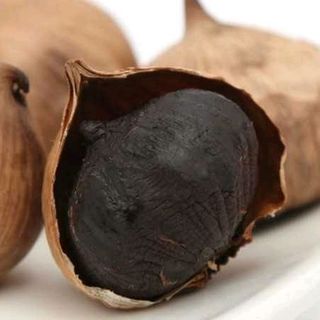 Tỏi den cô đơn