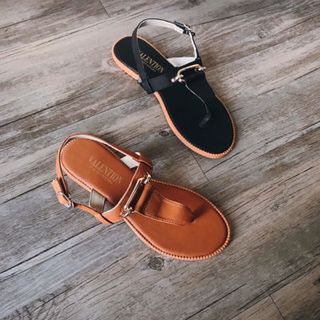 giày sandal tam giác mui