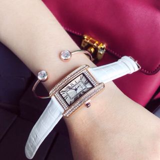 Đồng hồ dây da nữ viền hột đá