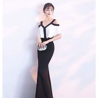 BODY ĐÍNH HOA KẾT CƯỜM