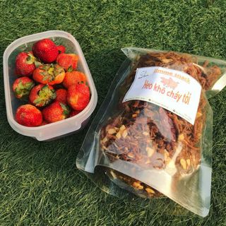 Heo Khô Cháy Tỏi Hà Nội