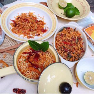 Khô Gà Lá Chanh Hà Nội