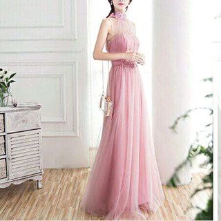 MAXI CỔ YẾM KẾT CƯỜM MÀU HỒNG