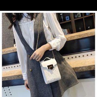 Túi đeo chéo nữ dây xích