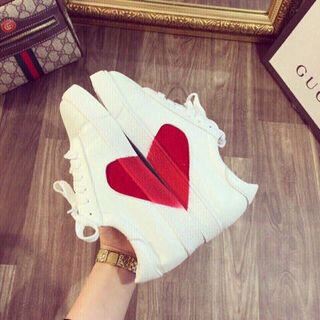 giày bata tim siêu cute