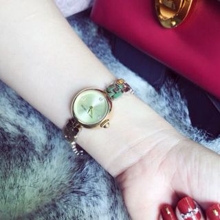Đồng hồ nữ mặt tròn