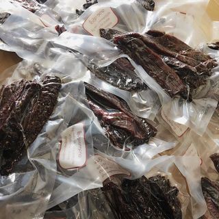 Bò lào gác bếp đặc sản Lào