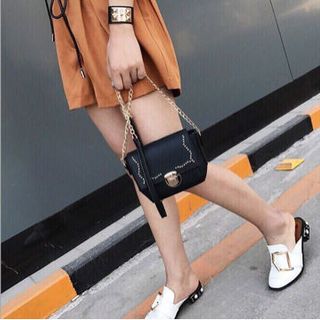 Túi khoá bấm nạm đinh