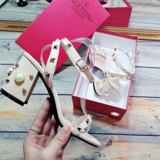 giày sandal got vuông