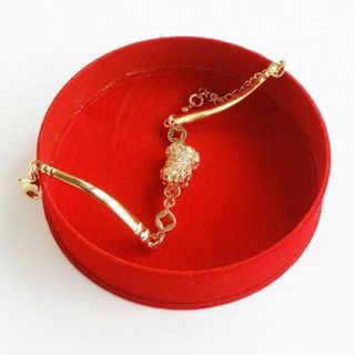 Sỉ hộp nhung tròn đỏ đựng trang sức vòng cổ lắc tai giá siêu rẻ