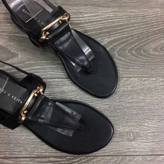 giày sandal tam giác