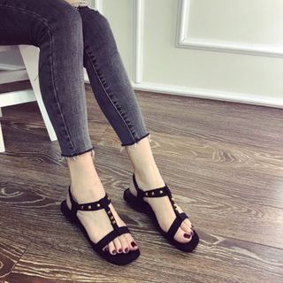 giày sandal nữ đinh