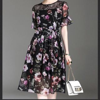 ĐẦM VOAN HOA PHỐI LƯỚI NGỰC - SD012QC